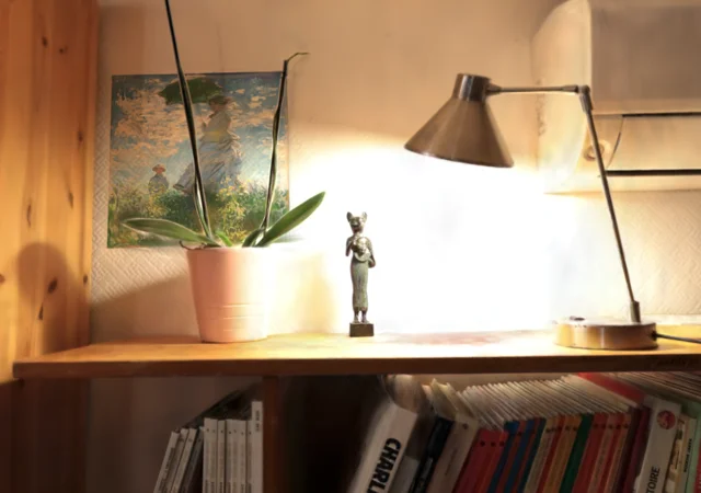 Edited indoor scene from Intrinsic Decomposition and Editing of 3D Gaussian Splats